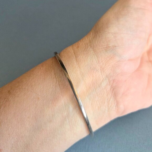 Vintage Peruvian Silver 950 Bracelet Hoop with Inlayed Lapis Lazuli. - Picture 6 of 10